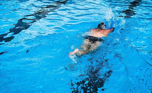 Dostosowanie nauki pływania do różnych grup wiekowych i umiejętności